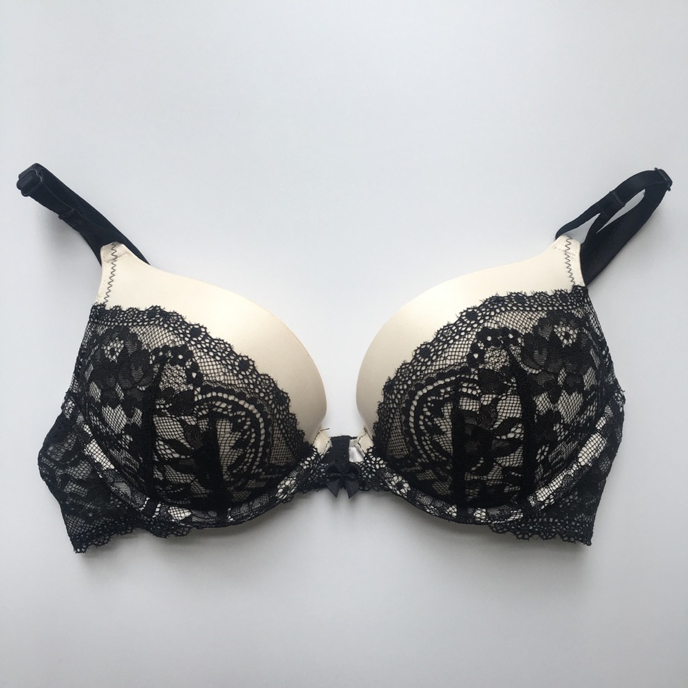 Victoria's Secret Miraculous Bombshell - Size 32B